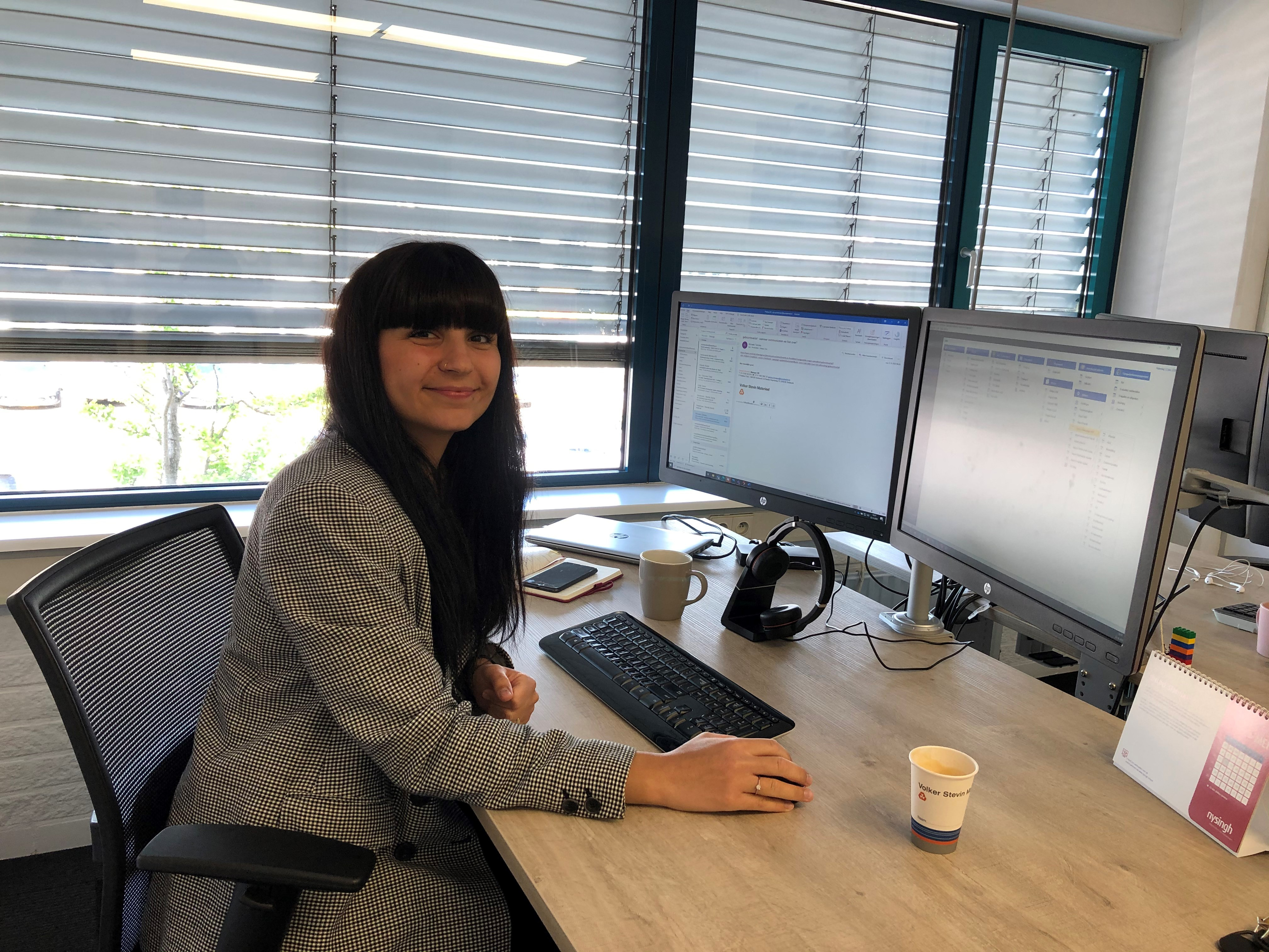 Esra - foto interview.jpg